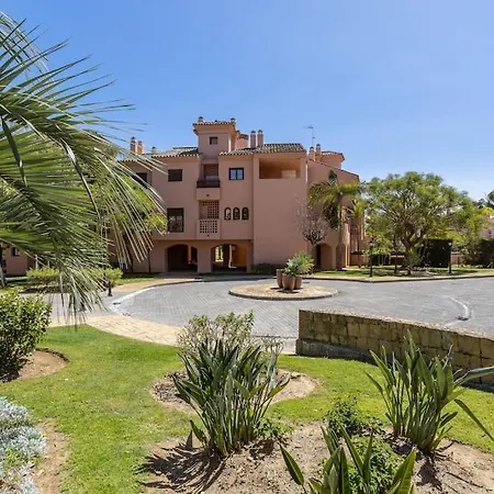 アパート Oleholidays Hacienda Del Sol Beachside Luxury エステポナ